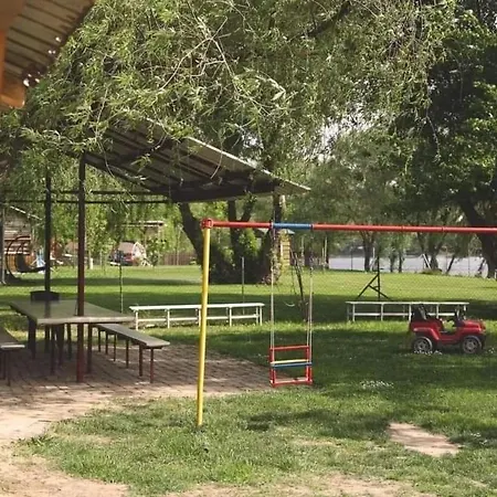 Kamenjar, Vikendica Za Sve Proslave I Drugo Feriehus